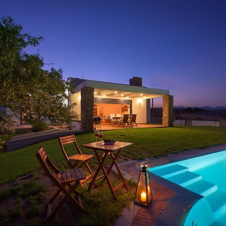 Cristelia Seafront & Pool Villa 라카니아 외부 사진