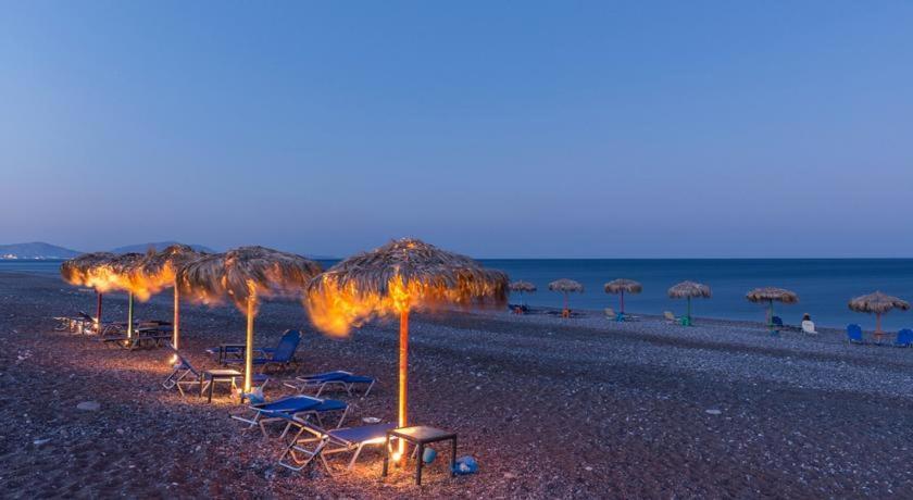 Cristelia Seafront & Pool Villa 라카니아 외부 사진