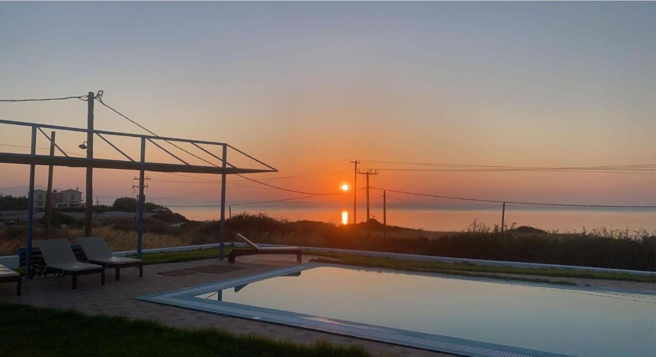 Cristelia Seafront & Pool Villa 라카니아 외부 사진