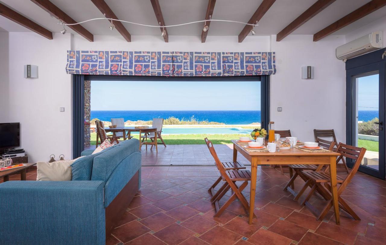 Cristelia Seafront & Pool Villa 라카니아 외부 사진