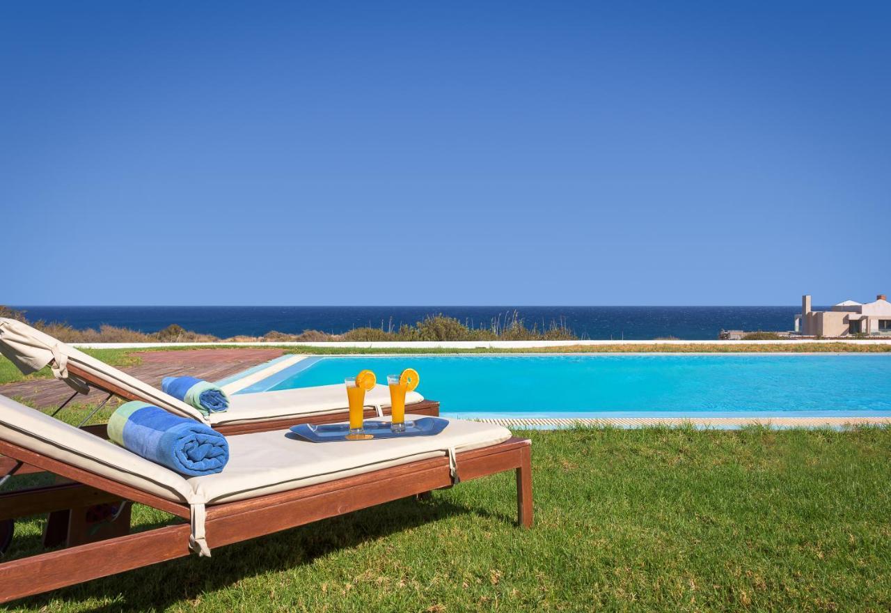 Cristelia Seafront & Pool Villa 라카니아 외부 사진